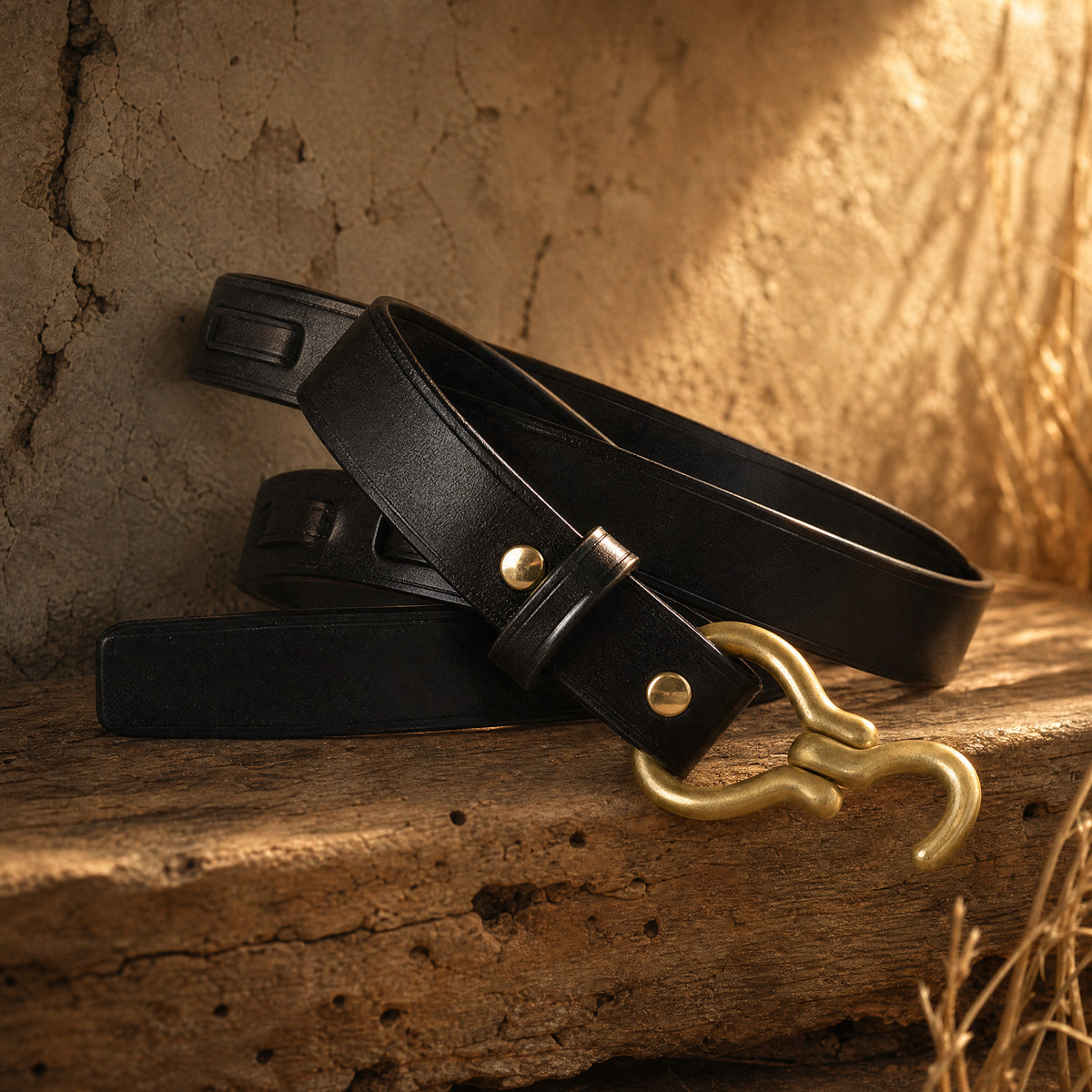 Cisco Slim Full-Grain Leather Belt in Black