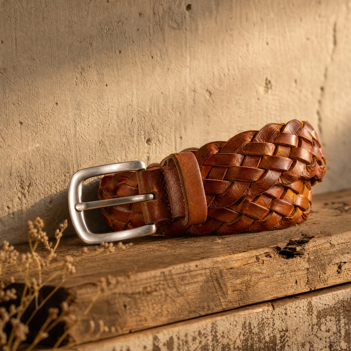 Manchaca Woven Full-Grain Leather Belt in Brown Silver